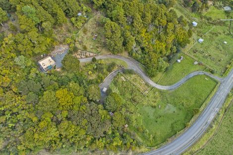 Photo of property in 54 Paparoa Station Road, Paparoa, 0571