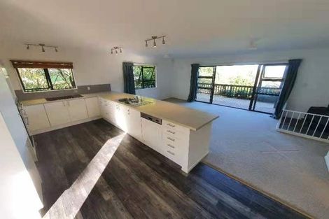 Photo of property in 6 Tableau Place, Totara Vale, Auckland, 0629