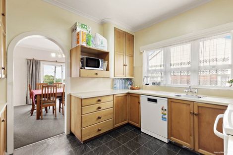 Photo of property in 168 Kitchener Road, Pukekohe, 2120