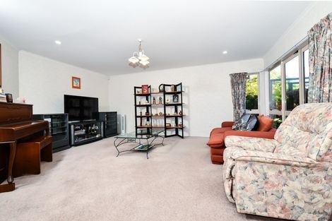 Photo of property in 4 Longwood Place, Harrowfield, Hamilton, 3210