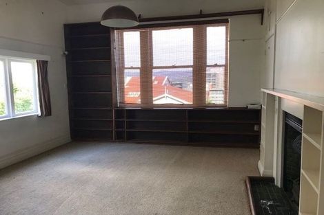 Photo of property in 18 Talavera Terrace, Kelburn, Wellington, 6012