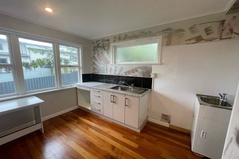 Photo of property in 82a Mokoia Road, Birkenhead, Auckland, 0626