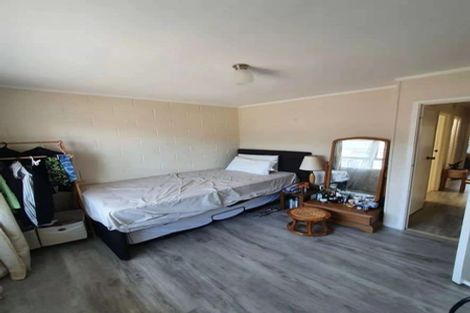 Photo of property in 2/42 Prince Regent Drive, Half Moon Bay, Auckland, 2012