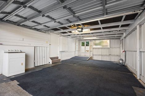 Photo of property in 6 Parahaki Street, Regent, Whangarei, 0112
