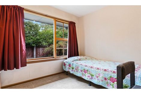 Photo of property in 7 Mirfield Place, Russley, Christchurch, 8042