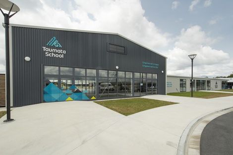 Photo of property in 1 Robley Road, Pyes Pa, Tauranga, 3112