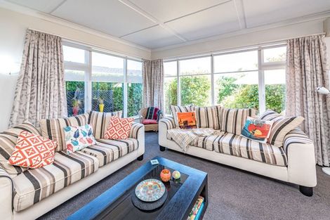 Photo of property in 4 Bristow Street, Saint Johns Hill, Whanganui, 4501