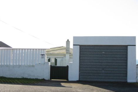 Photo of property in 22 Lismore Street, Strandon, New Plymouth, 4312