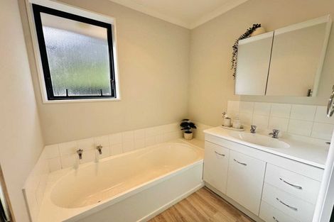 Photo of property in 3a Lloyd Drive, Nawton, Hamilton, 3200