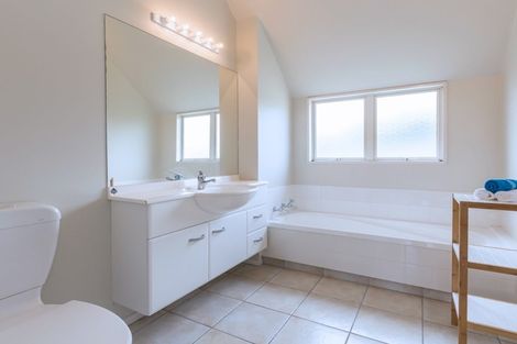 Photo of property in 17 Acorn Close, Waltham, Christchurch, 8023