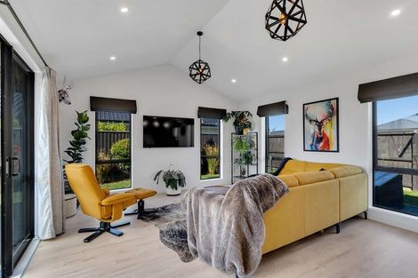 Photo of property in 4 Crest Place, Rolleston, 7615