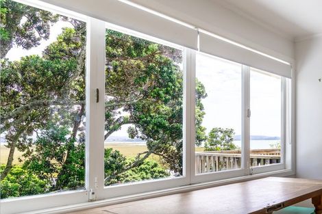 Photo of property in 40 Gill Avenue, Te Atatu Peninsula, Auckland, 0610