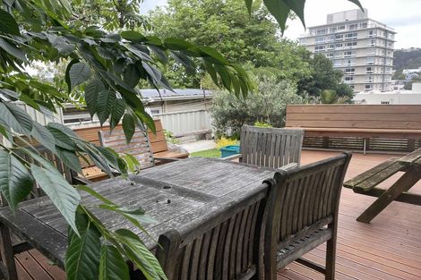 Photo of property in 359 The Terrace, Te Aro, Wellington, 6011