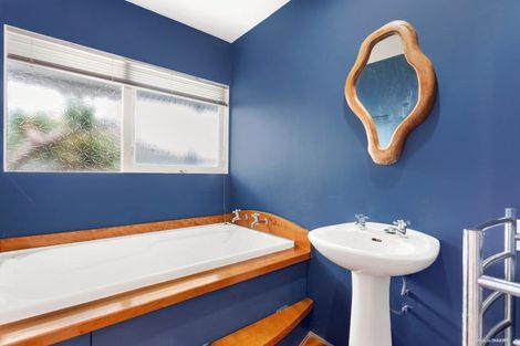 Photo of property in 46a Eskdale Road, Birkdale, Auckland, 0626