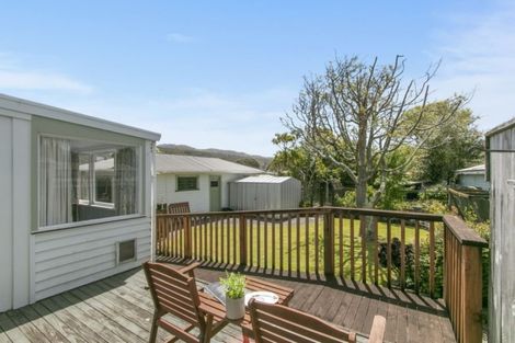 Photo of property in 160 Wainuiomata Road, Wainuiomata, Lower Hutt, 5014