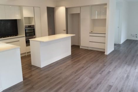 Photo of property in 2/32 Norwood Road, Bayswater, Auckland, 0622