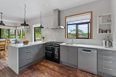 Photo of property in 9 Peak Road, Kaukapakapa, Helensville, 0875