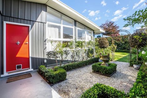 Photo of property in 22 Mahupuku Street, Greytown, 5712