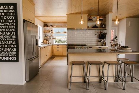 Photo of property in 36a Tasman Parade, Oakura, 4314