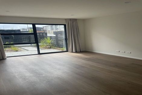 Photo of property in 9/25 Jabuka Street, Glen Eden, Auckland, 0602