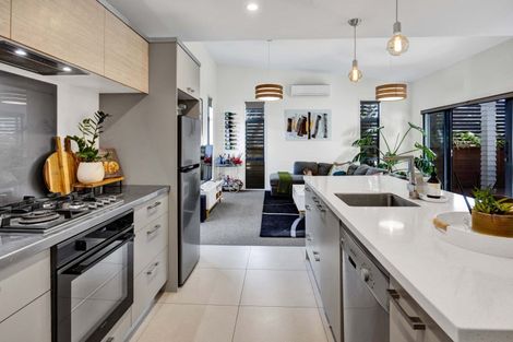 Photo of property in 113 Young Street, New Plymouth, 4310