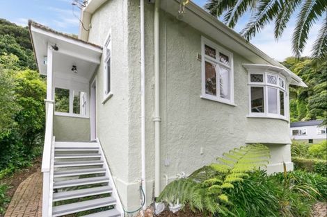 Photo of property in 79 Ngaio Gorge Road, Ngaio, Wellington, 6035