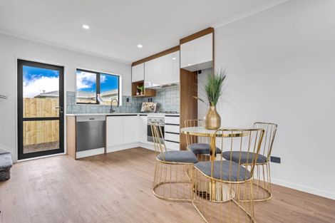 Photo of property in 2/177 Old Wairoa Road, Papakura, 2110