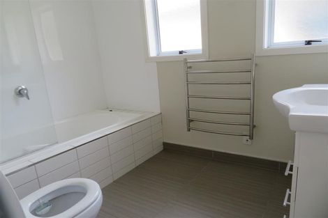 Photo of property in 136 George Street, Stokes Valley, Lower Hutt, 5019