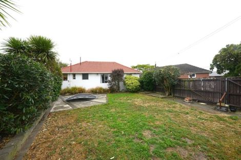 Photo of property in 35 Wilton Crescent, Bishopdale, Christchurch, 8053