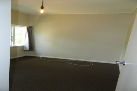 Photo of property in 5 Huia Street, Tawa, Wellington, 5028