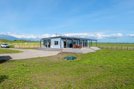 Photo of property in 385b Tipoka Road, Rahotu, Opunake, 4685