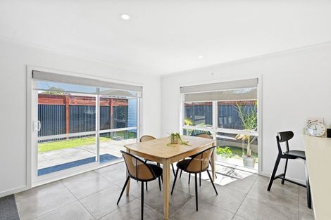 Photo of property in 12 Sussex Street, Levin, 5510