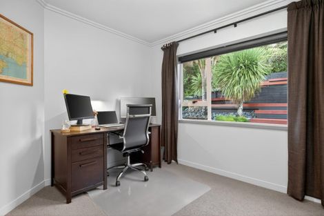 Photo of property in 86 Crestview Place, Browns Bay, Auckland, 0630