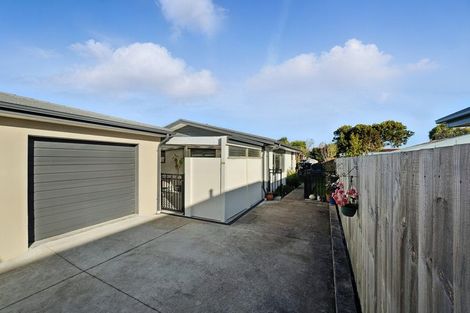 Photo of property in 112b Breezes Road, Avondale, Christchurch, 8061