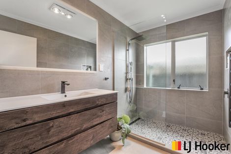 Photo of property in 7 Disley Road, Wattle Downs, Auckland, 2103