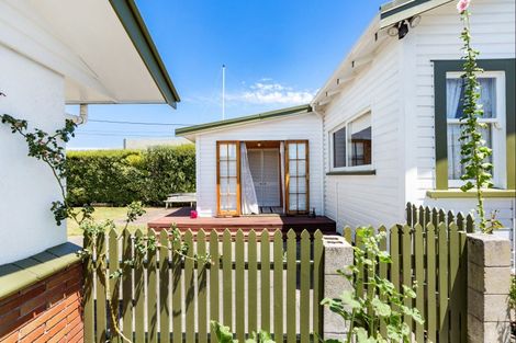 Photo of property in 95 Avondale Road, Greenmeadows, Napier, 4112