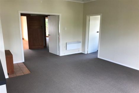 Photo of property in 28 Morley Street, New Plymouth, 4310