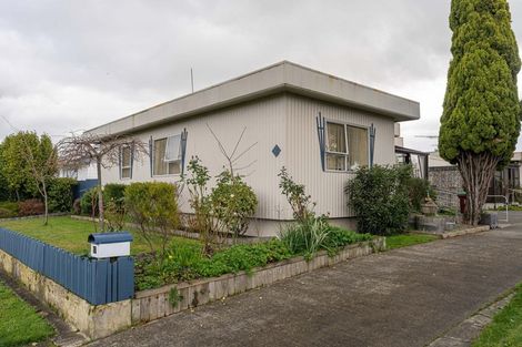 Photo of property in 17 Stout Street, Masterton, 5810