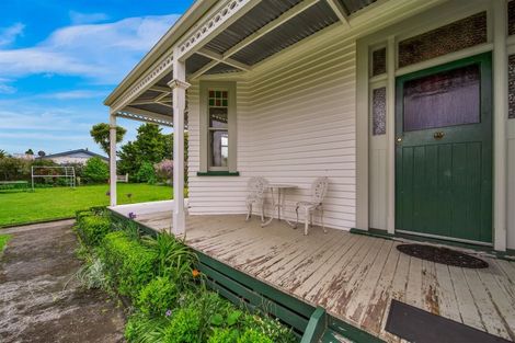 Photo of property in 64 Stanners Street, Eltham, 4322