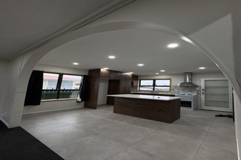 Photo of property in 19 Blake Road, Mangere East, Auckland, 2024