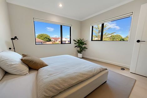 Photo of property in 38 Astoria Place, Northpark, Auckland, 2013