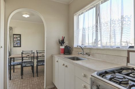 Photo of property in 1304 Jubilee Street, Mayfair, Hastings, 4122