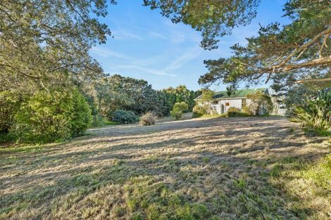 Photo of property in 1 Buckleys Track, Paremoremo, Auckland, 0632