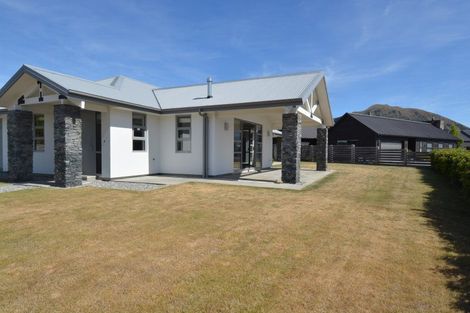 Photo of property in 4 Avalanche Place, Wanaka, 9305