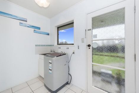 Photo of property in 27 Highland Drive, Pukete, Hamilton, 3200