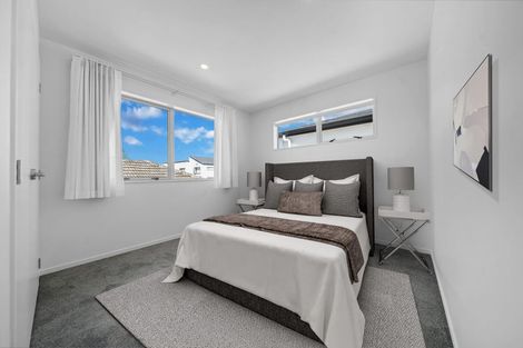 Photo of property in 9c Edgerton Road, Te Atatu Peninsula, Auckland, 0610