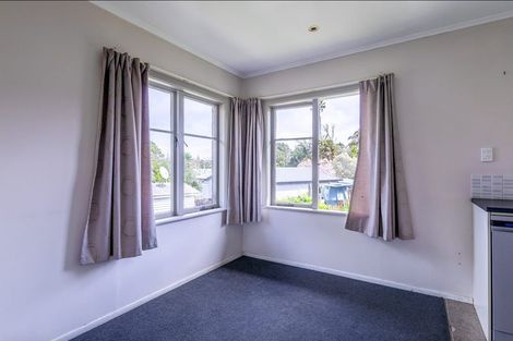 Photo of property in 51 Tirimoana Road, Te Atatu South, Auckland, 0602