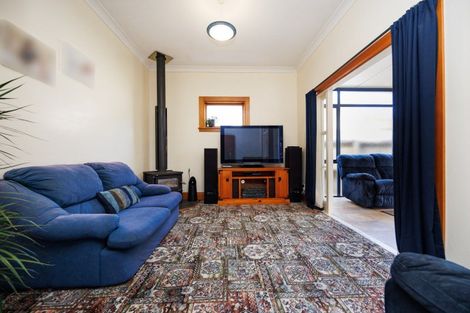Photo of property in 47 Argyle Avenue, Takaro, Palmerston North, 4410