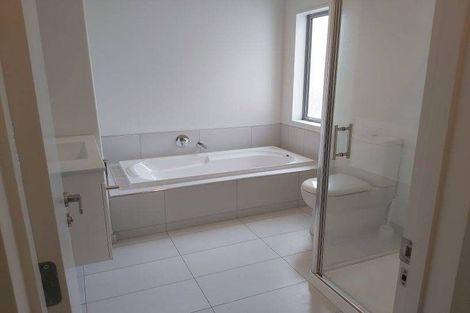 Photo of property in 2 Yew Tree Lane, Hillmorton, Christchurch, 8024