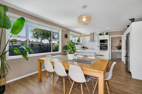 Photo of property in 64 Nevada Drive, Merrilands, New Plymouth, 4312